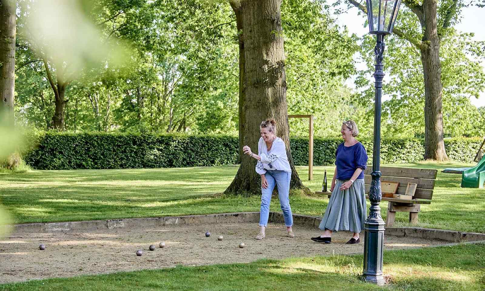 sfeervolle-groepsaccommodatie-voor-14-personen-in-limburg-aan-de-maas
