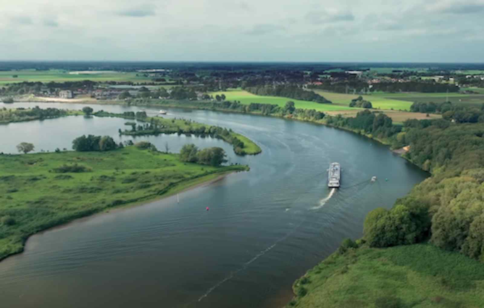 bosrijk-gelegen-5-persoons-vakantiehuis-in-het-drakendorp-beesel-limburg