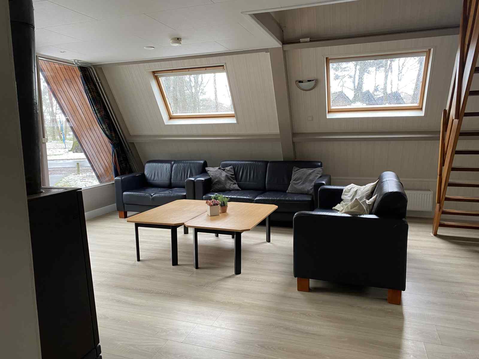 vakantiewoning-voor-10-personen-gelegen-op-een-vakantiepark-in-limburg