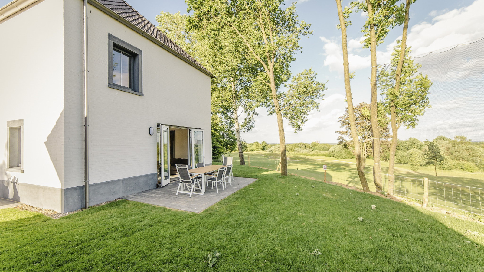 Groepsaccommodatie voor 14 personen met uitzicht op golfbaan op resort vlakbij Maastricht — groepsaccommodatie in Maastricht