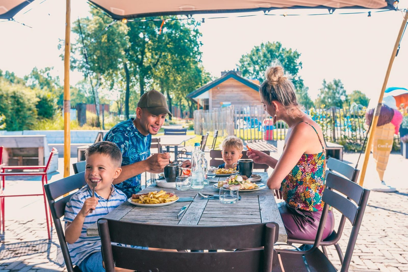 leuk-tiny-cottage-voor-4-personen-op-een-kindvriendelijk-vakantiepark-nabij-de-efteling