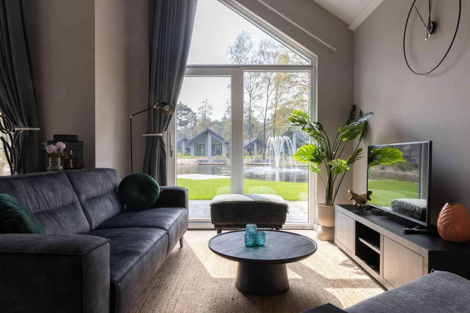 sfeervolle-6-persoons-ecovilla-met-sauna-gelegen-in-de-bosrijke-omgeving-van-oirschot