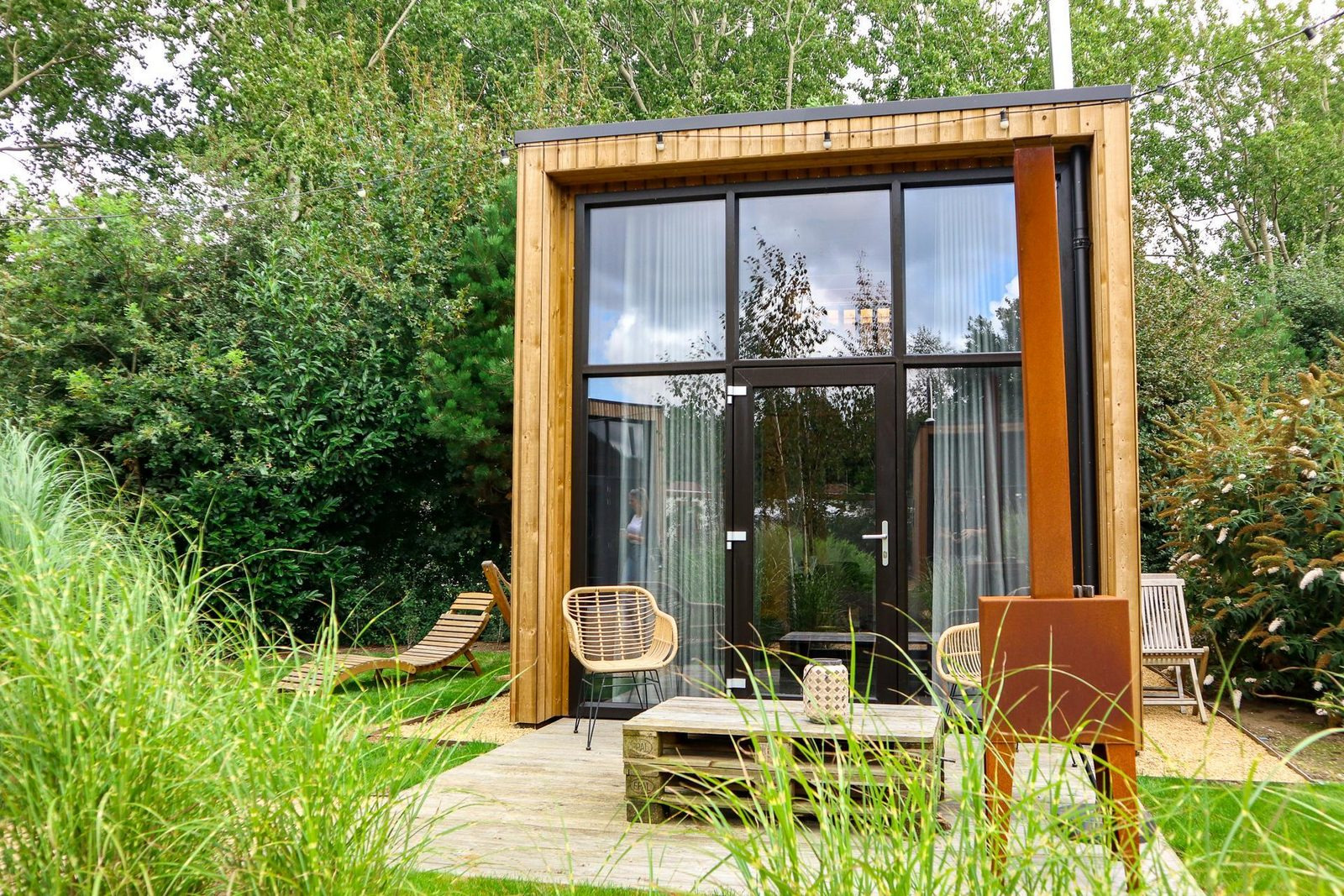 2-persoons-tiny-house-op-vakantiepark-buitenhuizen-nabij-haarlem-en-amsterdam