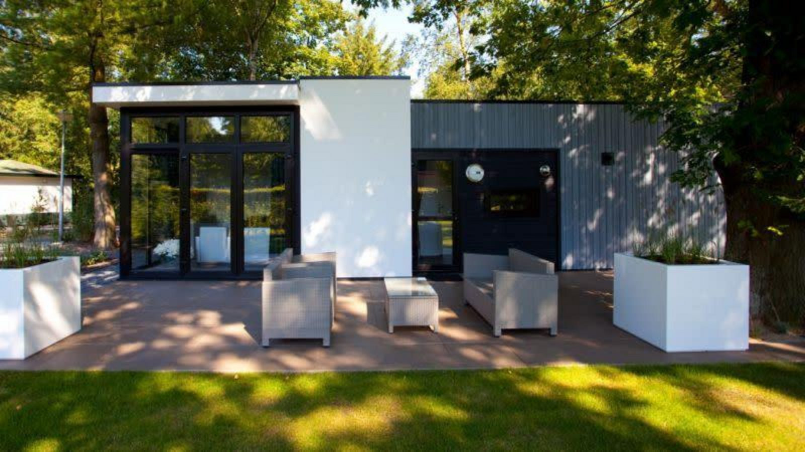 modern-4-persoons-vakantiehuis-op-vakantiepark-buitenhuizen-in-velsen-zuid-nabij-haarlem