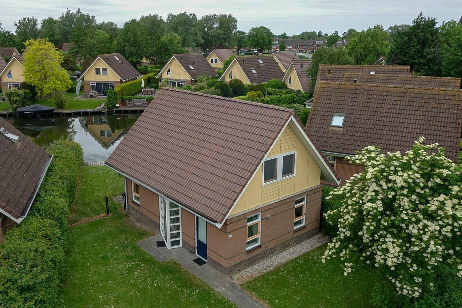 Mooi 6 persoons vakantiehuis aan het water in Medemblik