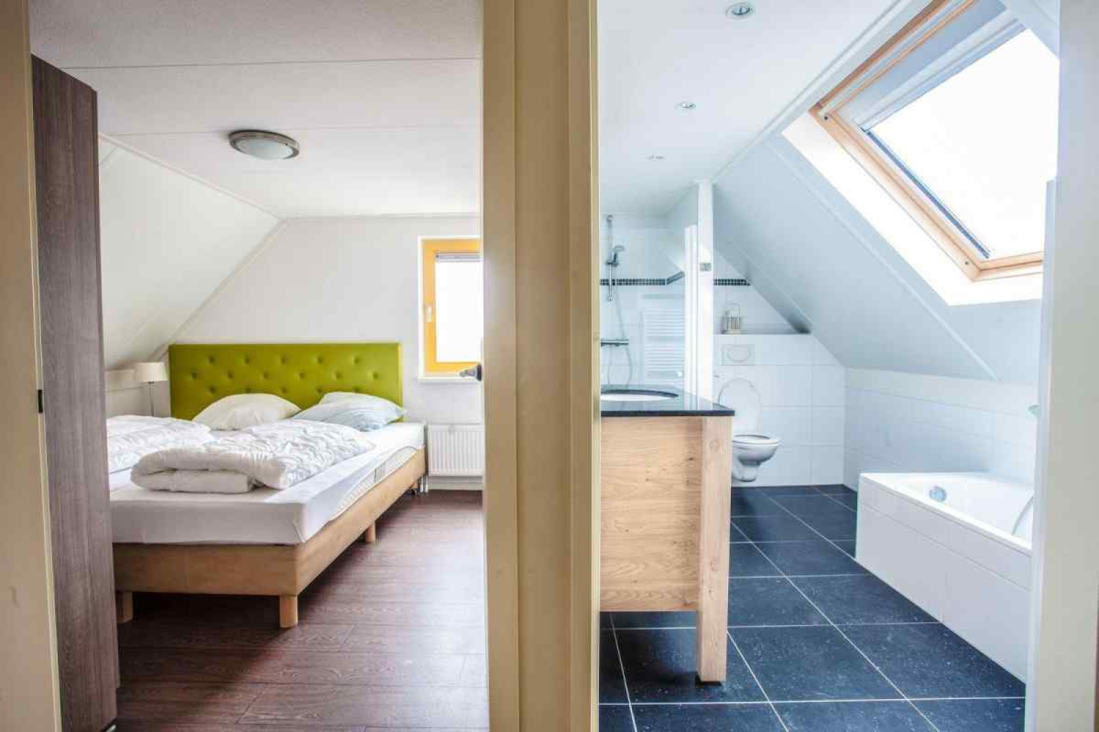 luxe-6-persoons-vakantiehuis-met-wellness-aan-het-water-nabij-het-ijsselmeer