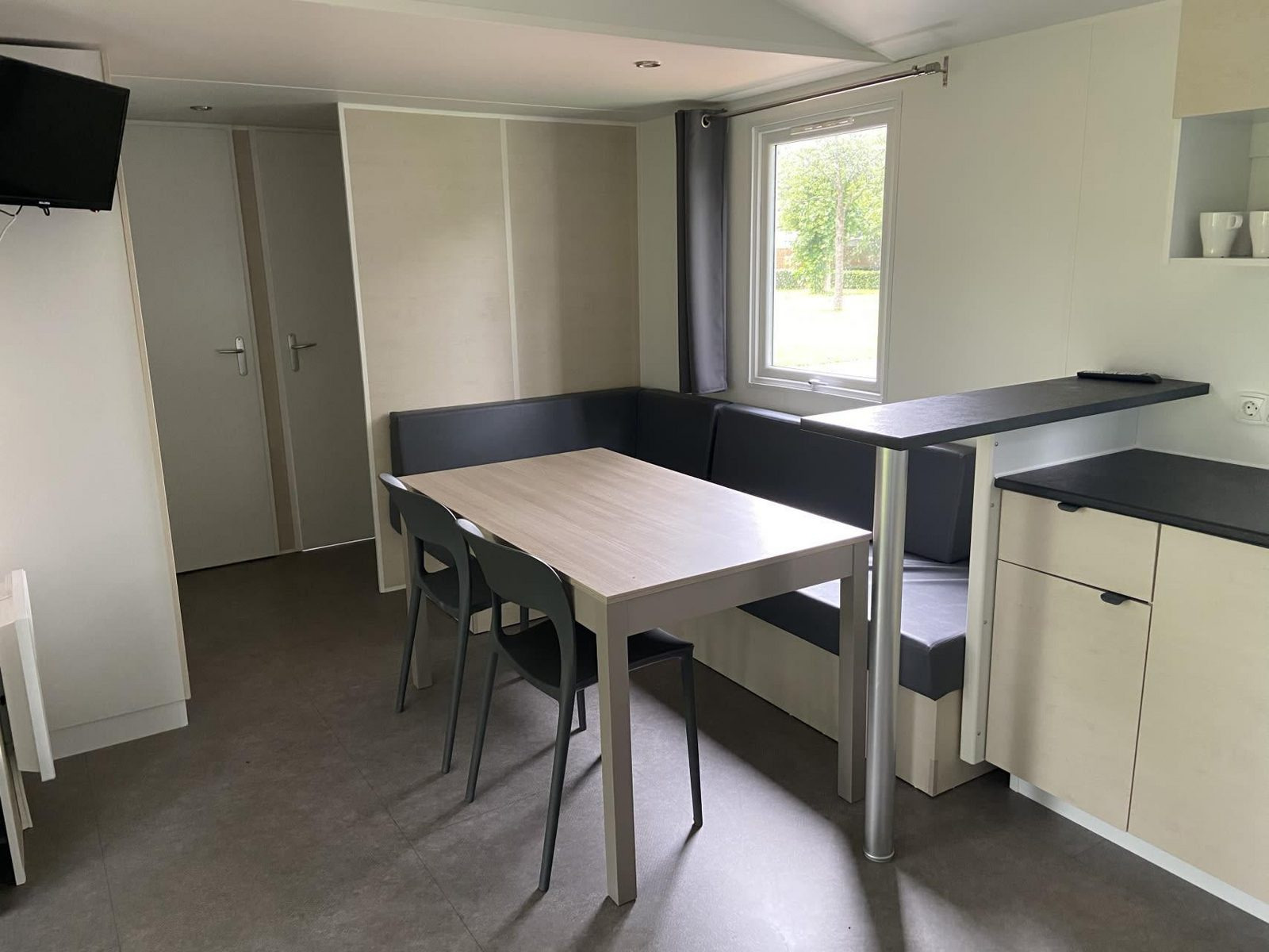 chalet-voor-7-personen-op-vakantiepark-het-amsterdamse-bos