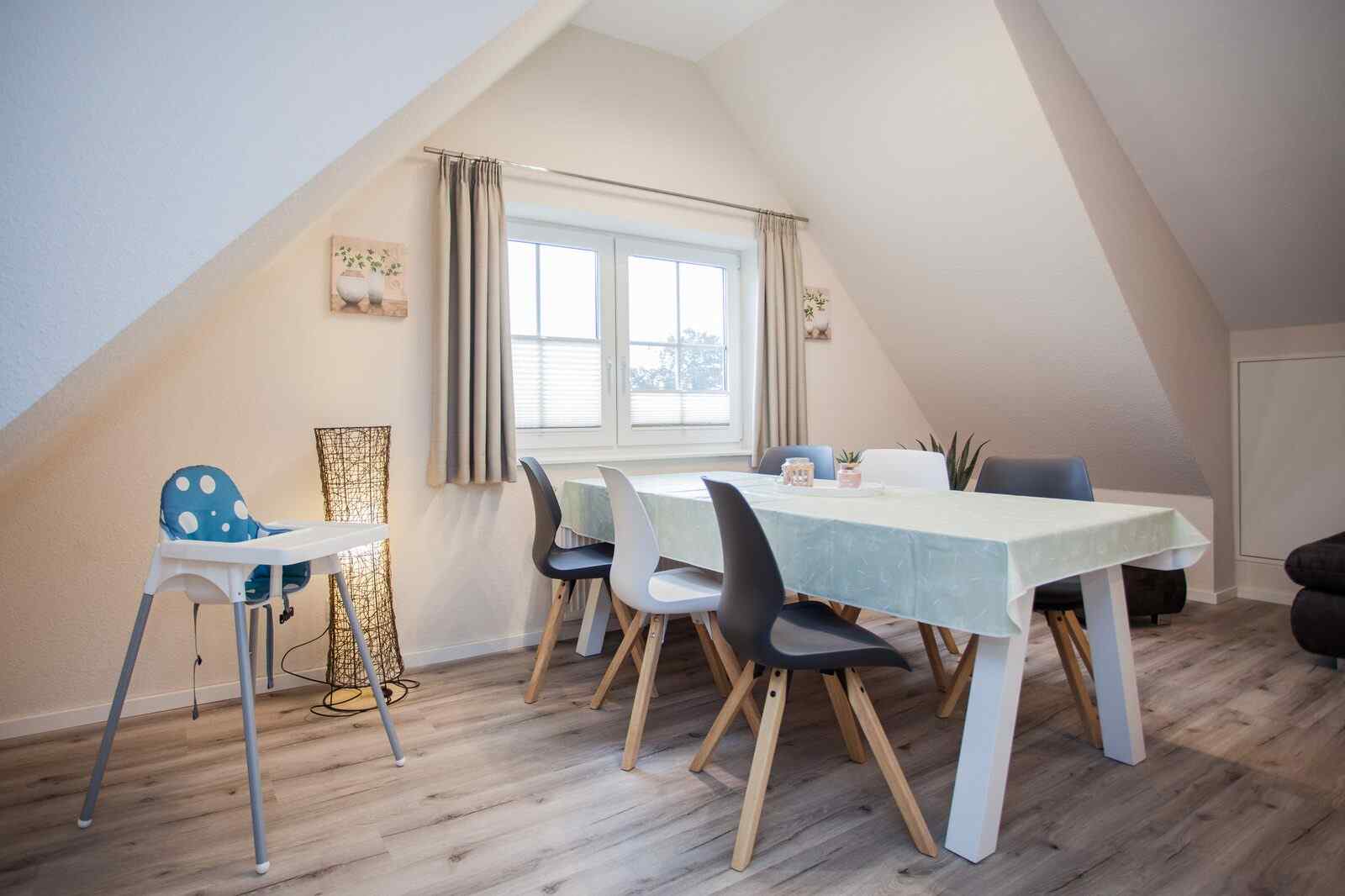 heerlijk-6-persoons-vakantiehuis-nabij-het-centrum-van-winterberg