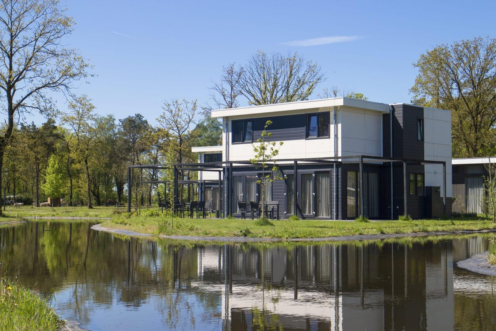 Mooi 10 persoons vakantiehuis met sauna op vakantiepark