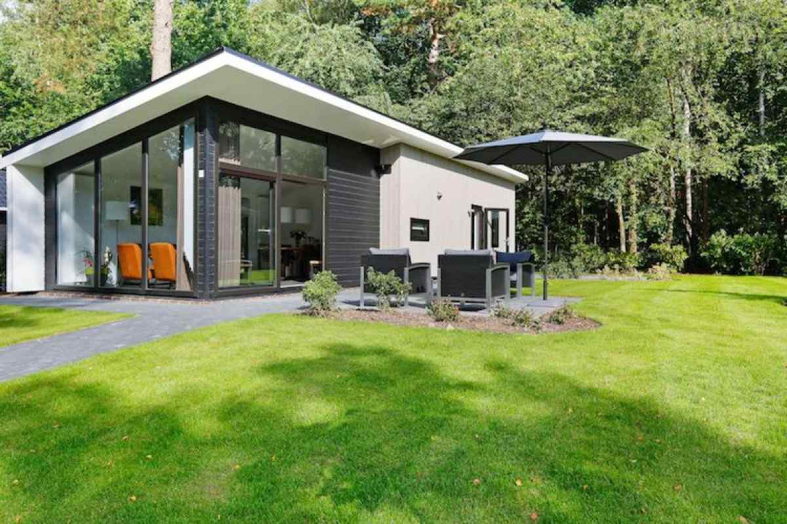 mooie-4-persoons-lodge-op-een-familiepark-nabij-markelo-twente