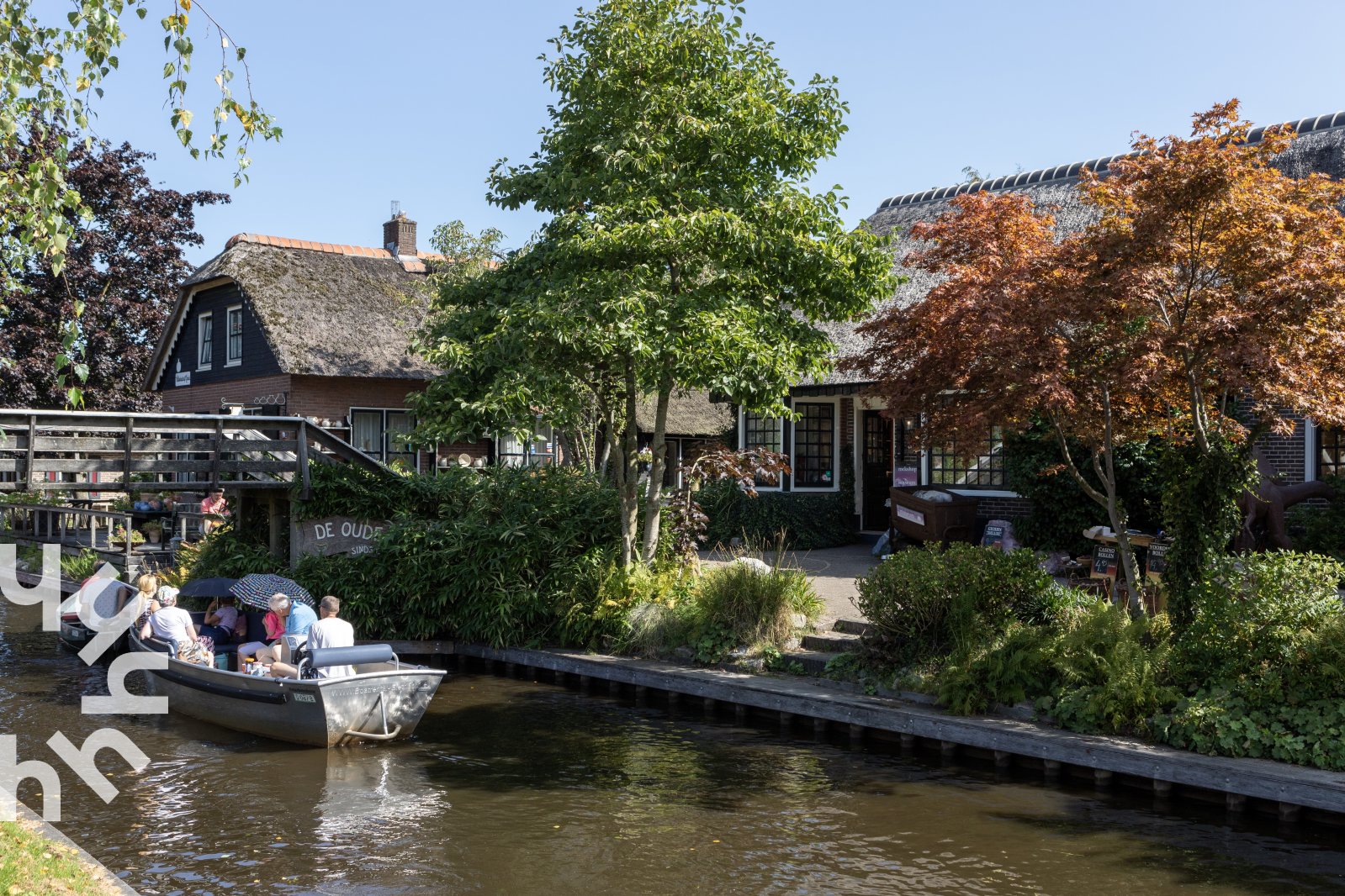 supermooi-gelegen-4-persoons-vakantiehuisje-in-giethoorn