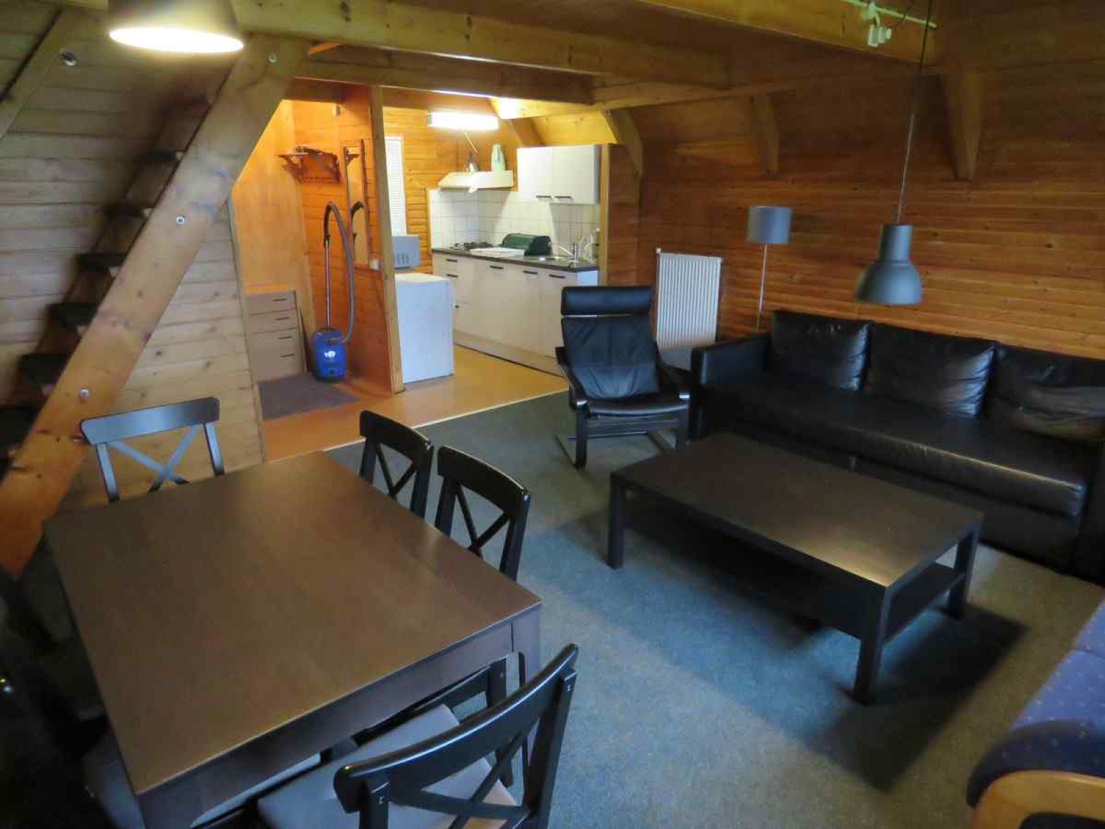 vakantiebungalow-voor-6-personen-op-een-vakantiepark-in-de-buurt-van-diepenheim-overijssel