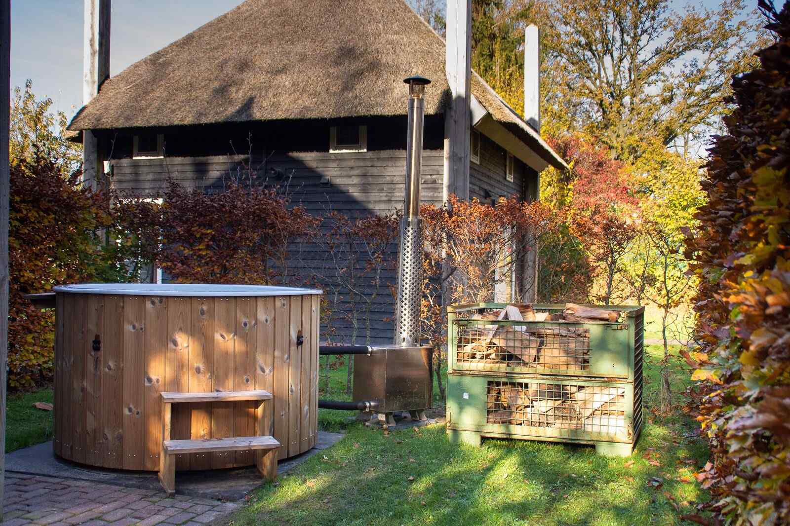 vakantiehuis-met-sauna-en-hottub-op-vakantiepark-molke