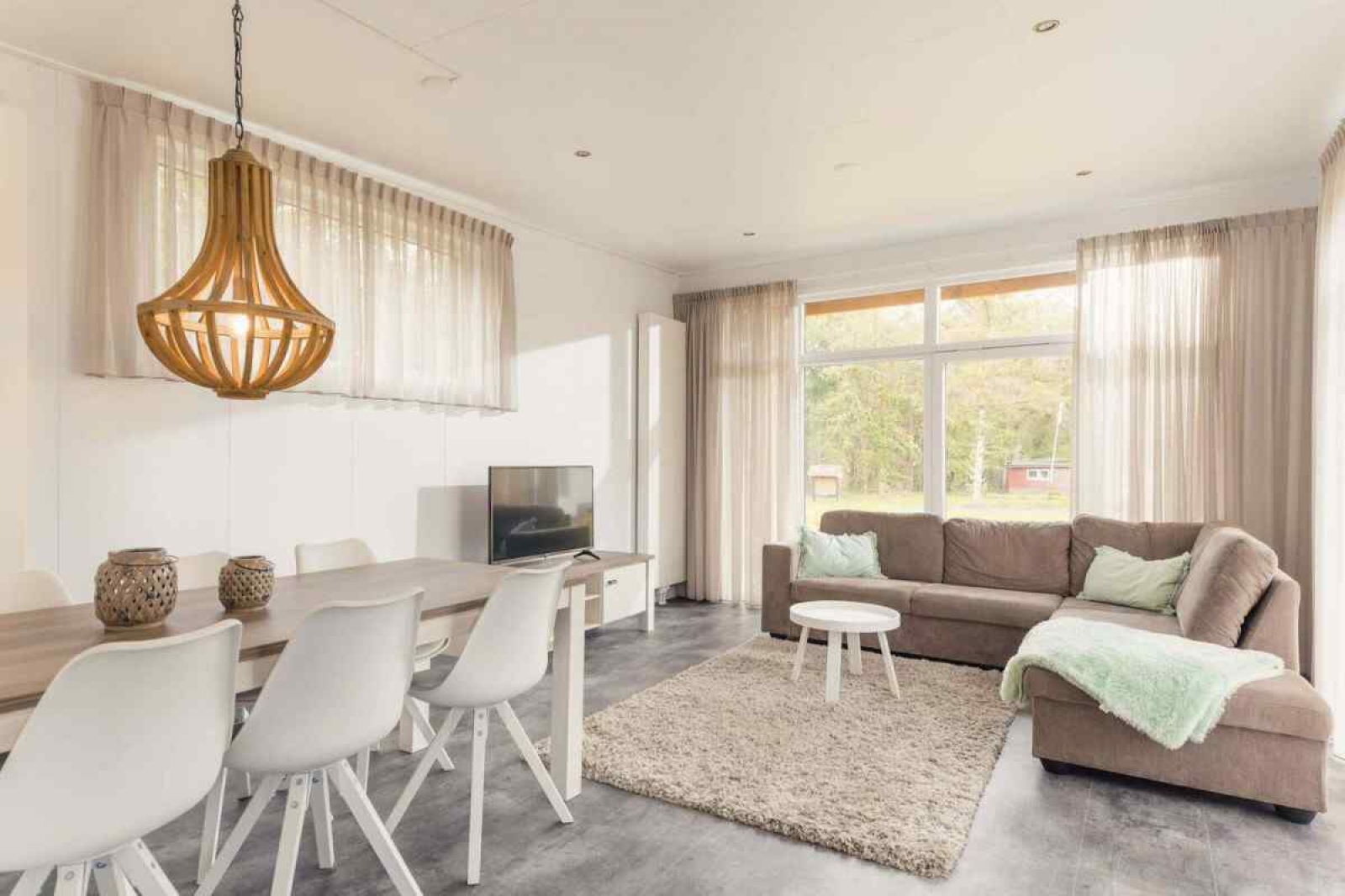 heerlijk-tot-rust-komen-in-dit-luxe-6-persoons-chalet-op-buitenplaats-holten