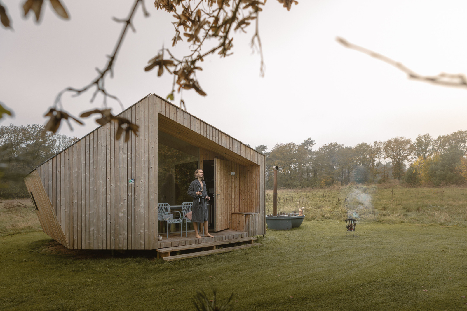 Luxe 2 persoons lodge met hottub bij de Lemelerberg.