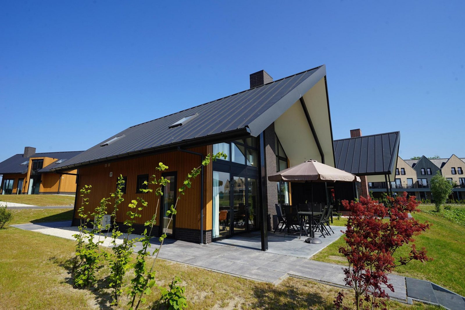 Een 10 persoons villa in de natuur rond park De IJssel Eilanden!