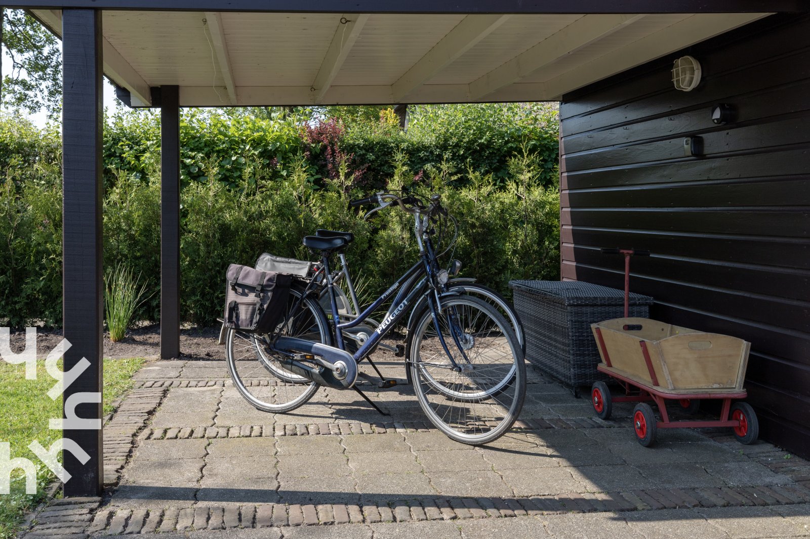 gezellig-5-persoons-vakantiehuis-aan-het-water-in-hartje-giethoorn