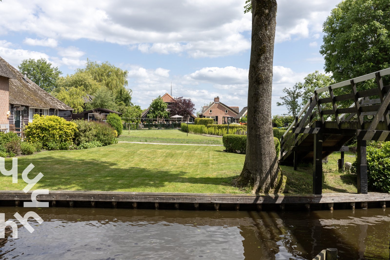 ruim-4-5-persoons-vakantiehuis-met-infrarood-sauna-in-het-centrum-van-giethoorn