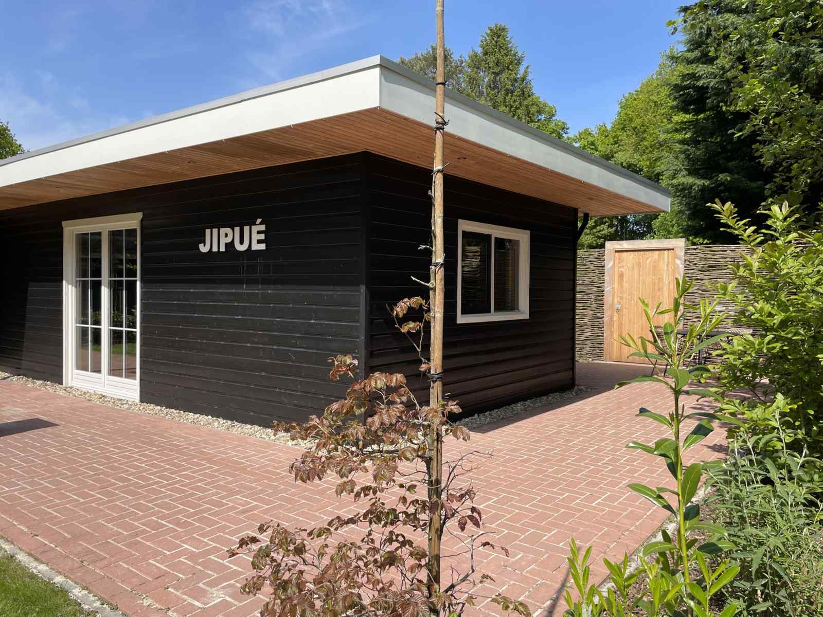 luxe-4-persoons-vakantiehuis-met-sauna-en-whirlpool-nabij-hardenberg