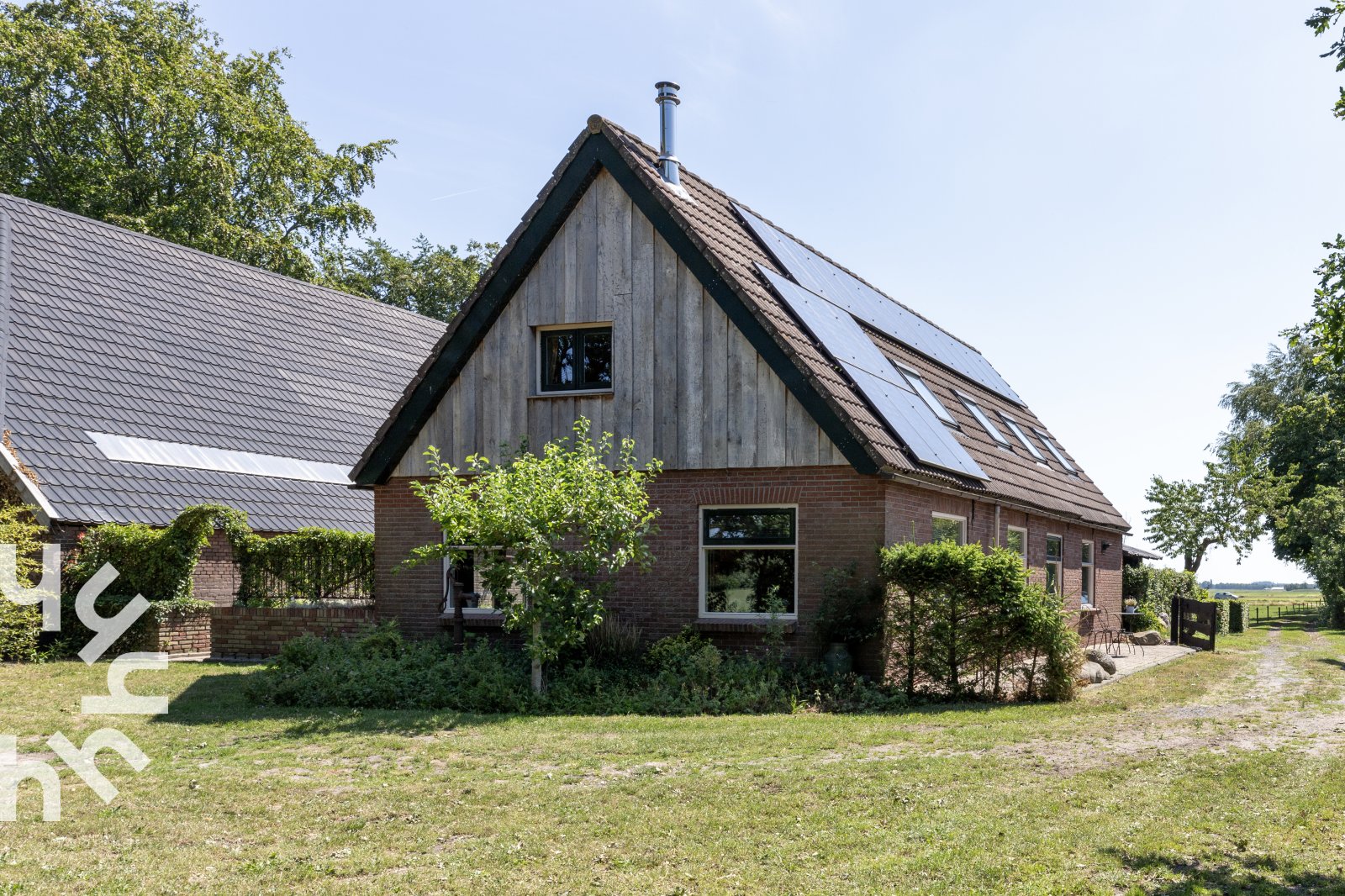 Fijne 10 pers. accommodatie in Eesveen, op de grens van