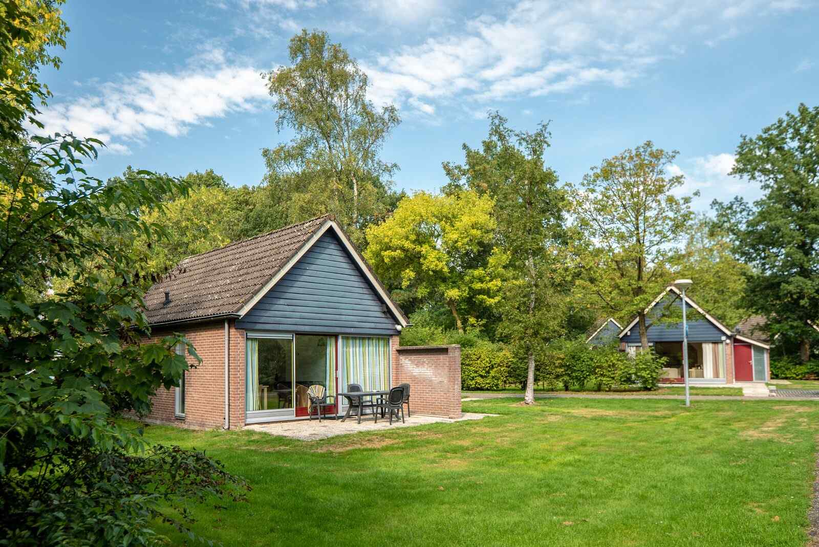 comfortabele-4-persoons-bungalow-in-overijssel-nabij-het-bos