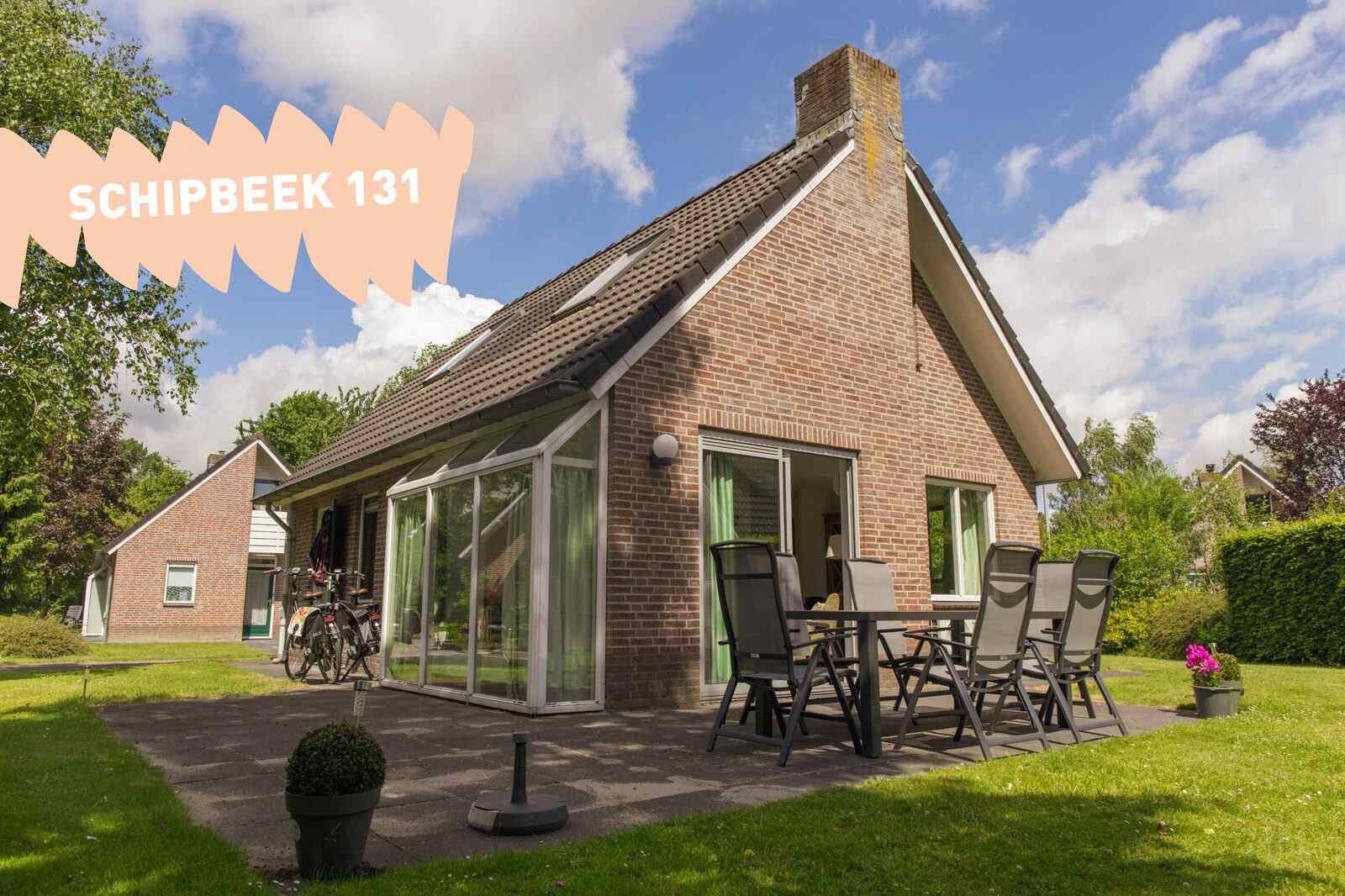 gezellige-6-persoons-vrijstaande-bungalow-in-overijssel-nabij-het-bos