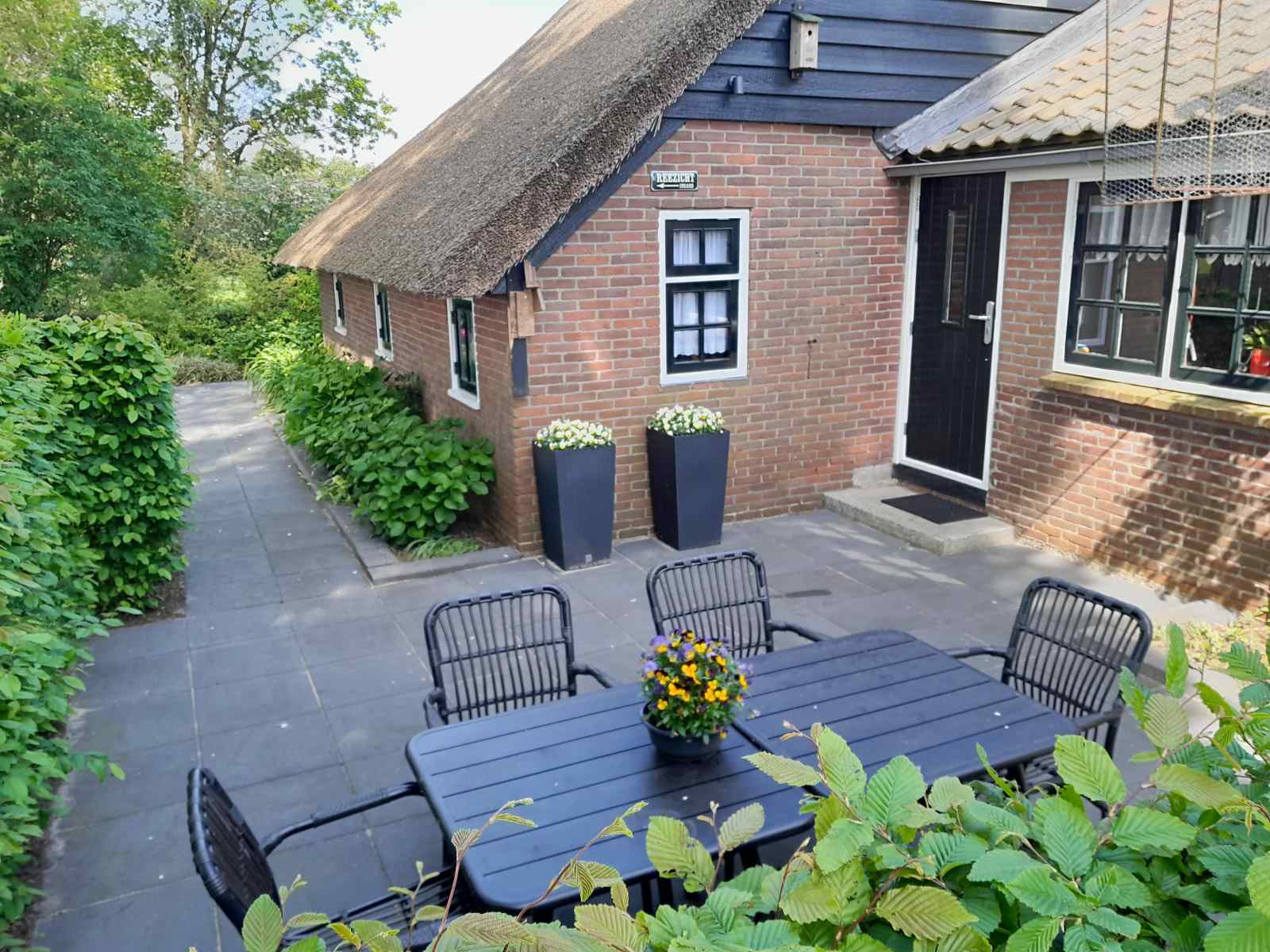 6-persoons-appartement-met-drie-slaapkamers-in-het-centrum-van-giethoorn