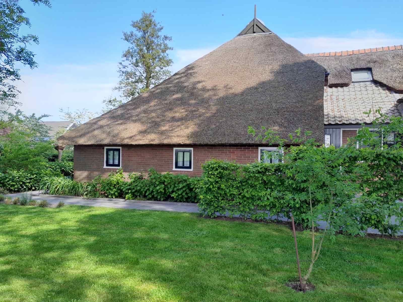 6-persoons-appartement-met-drie-slaapkamers-in-het-centrum-van-giethoorn