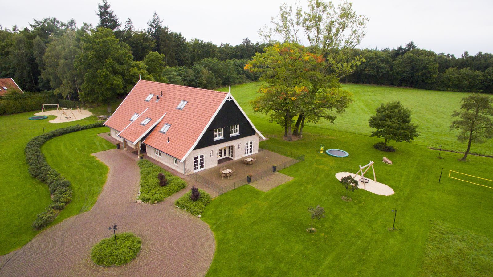 Recreatiewoning in Losser voor 45 personen foto 18