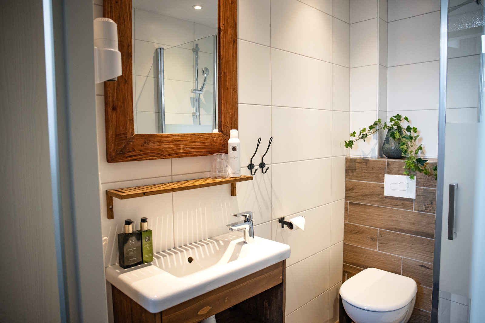 authentiek-2-persoons-appartement-in-hollandse-stijl-met-vermeer-en-uitzicht-op-de-haven