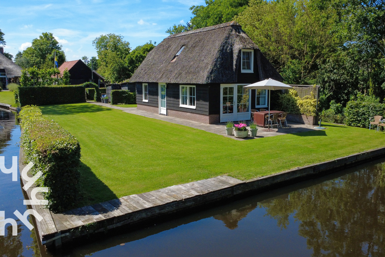 Prachtig 6-persoons vakantiehuis gelegen aan het water, in het hart van Giethoorn
