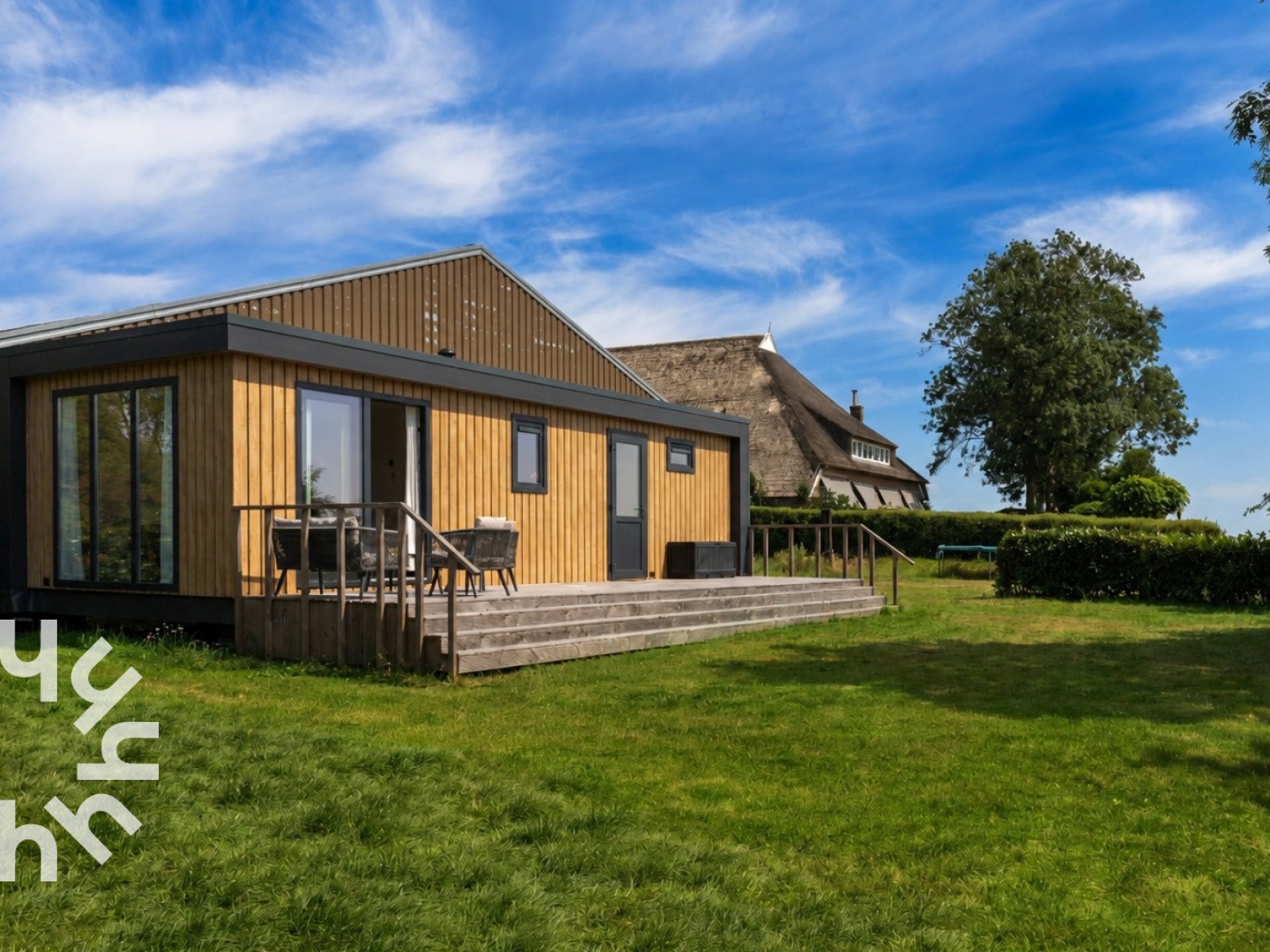 Modern chalet voor 4 personen met veranda en airco in Blokzijl nabij Giethoorn