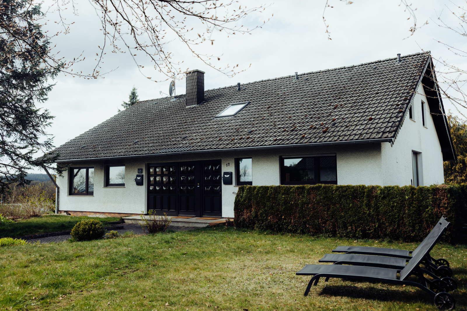 Stijlvol vakantiehuis voor 6 personen met terras in de prachtige Vulkaaneifel