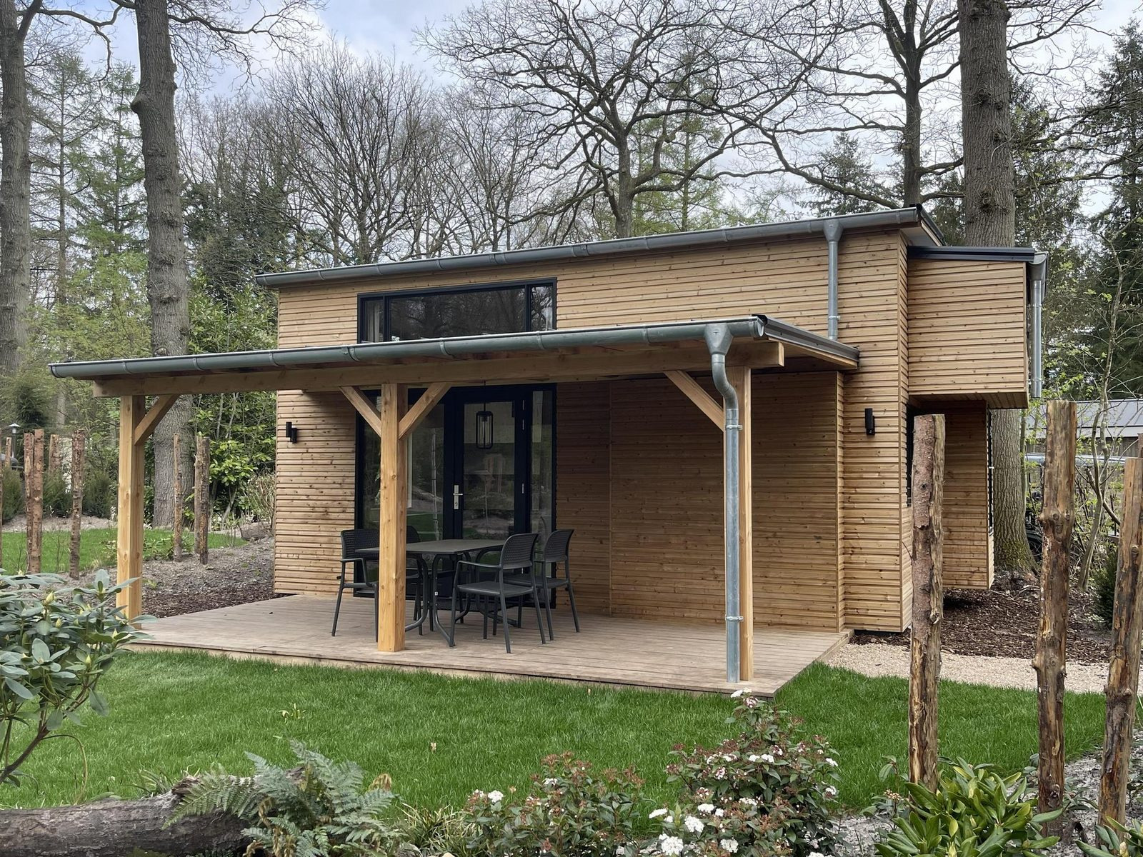 tiny-house-voor-4-personen-op-vakantiepark-de-utrechtse-heuvelrug