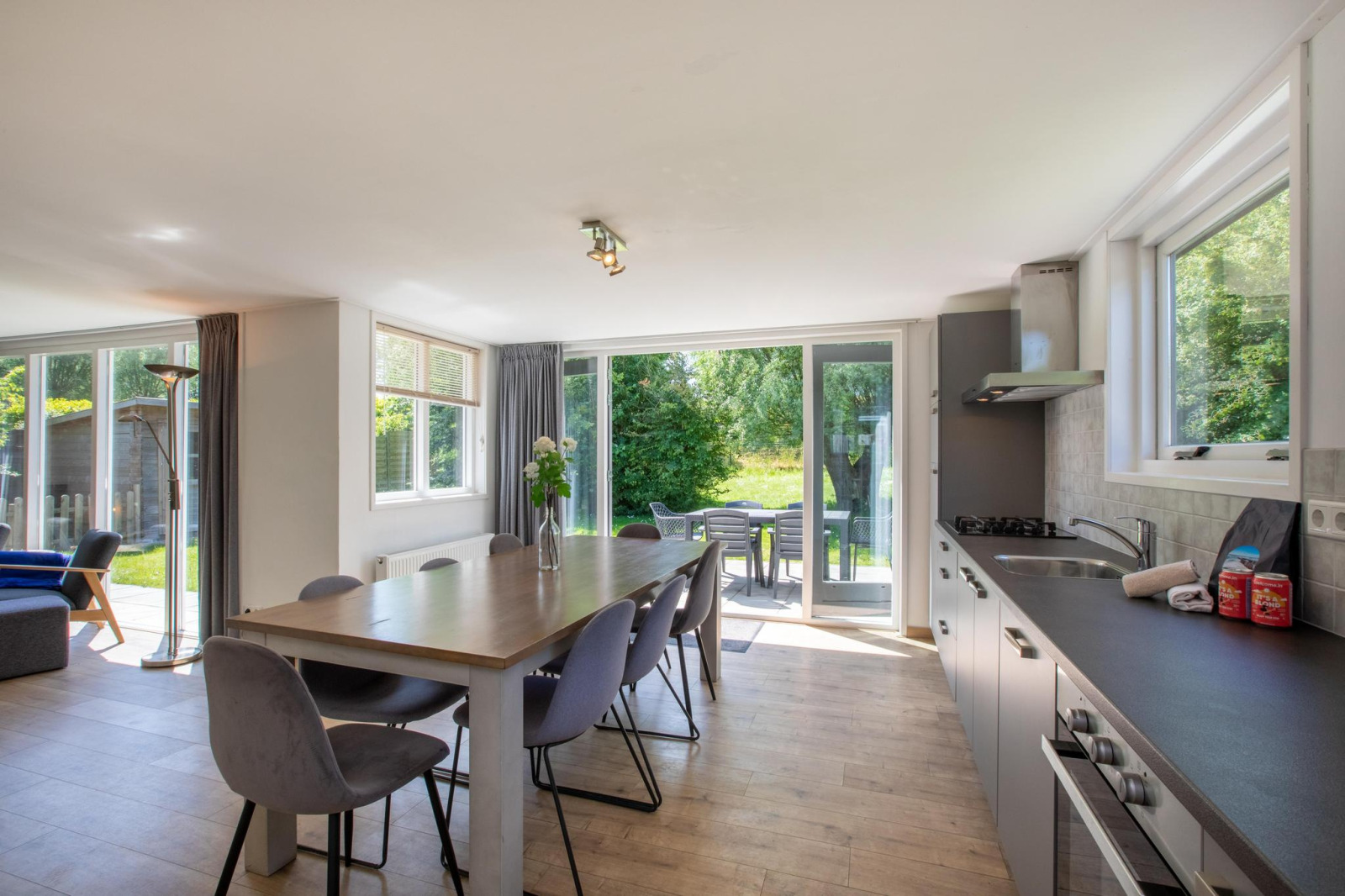 Chalet in Wolphaartsdijk voor 6 personen foto 2