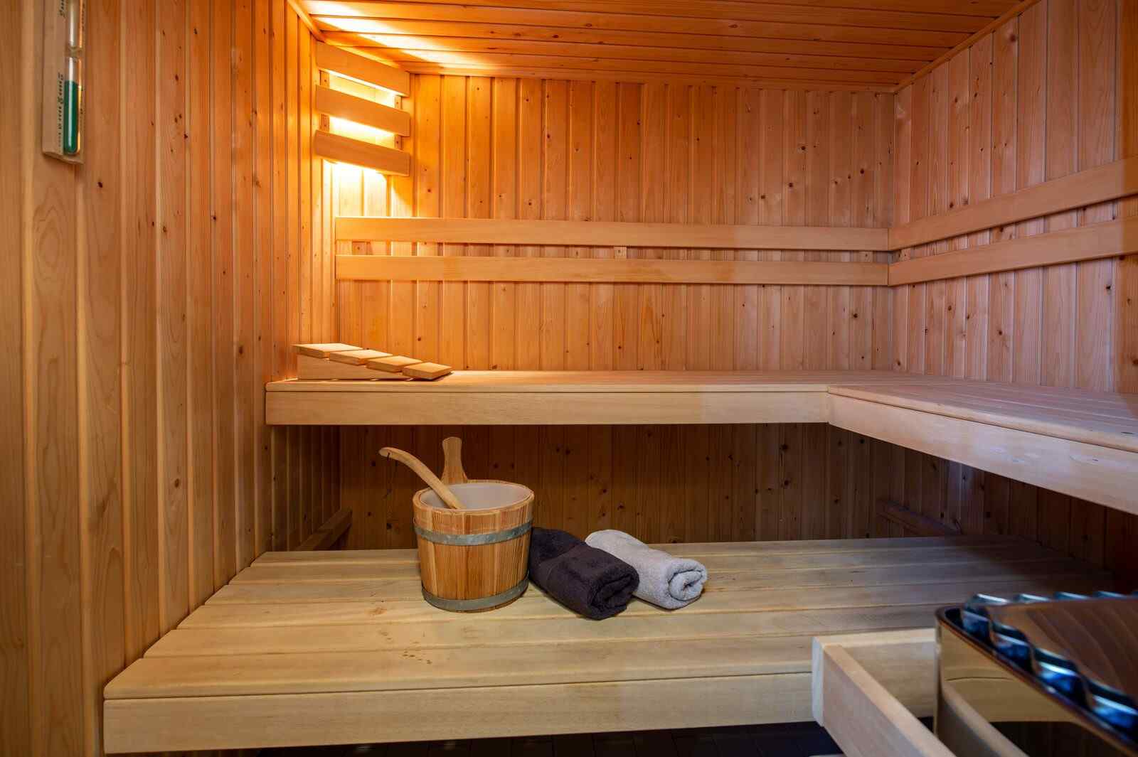 luxe-6-persoons-vakantiehuis-met-sauna-in-zeeuws-vlaanderen