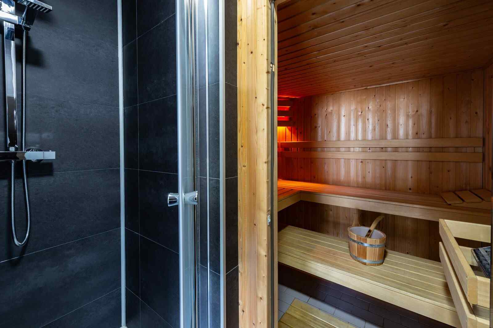 luxe-6-persoons-vakantiehuis-met-sauna-in-zeeuws-vlaanderen