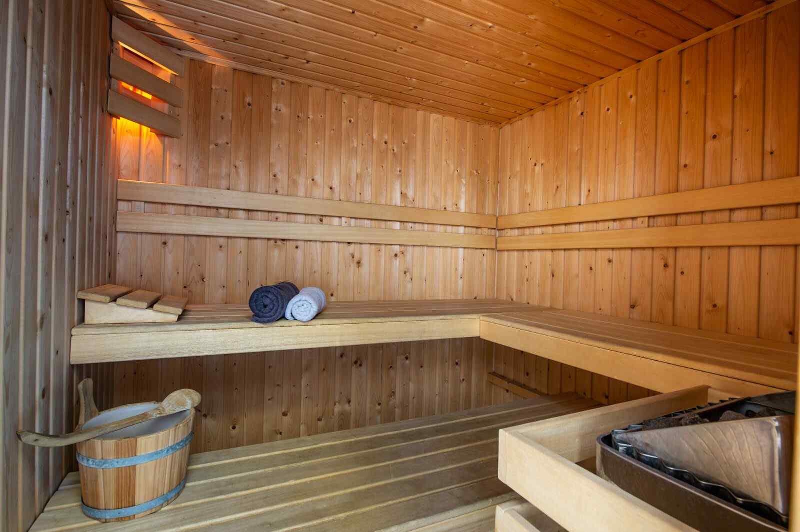 luxe-6-persoons-vakantiehuis-met-sauna-in-zeeuws-vlaanderen