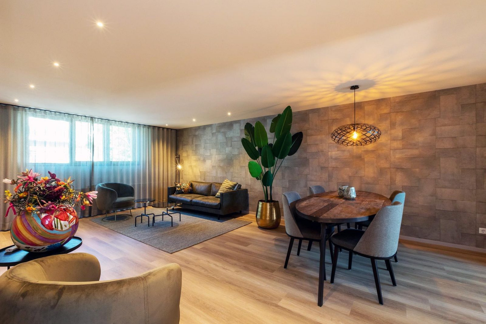 Luxe 4 persoons appartement 150 meter van het strand in