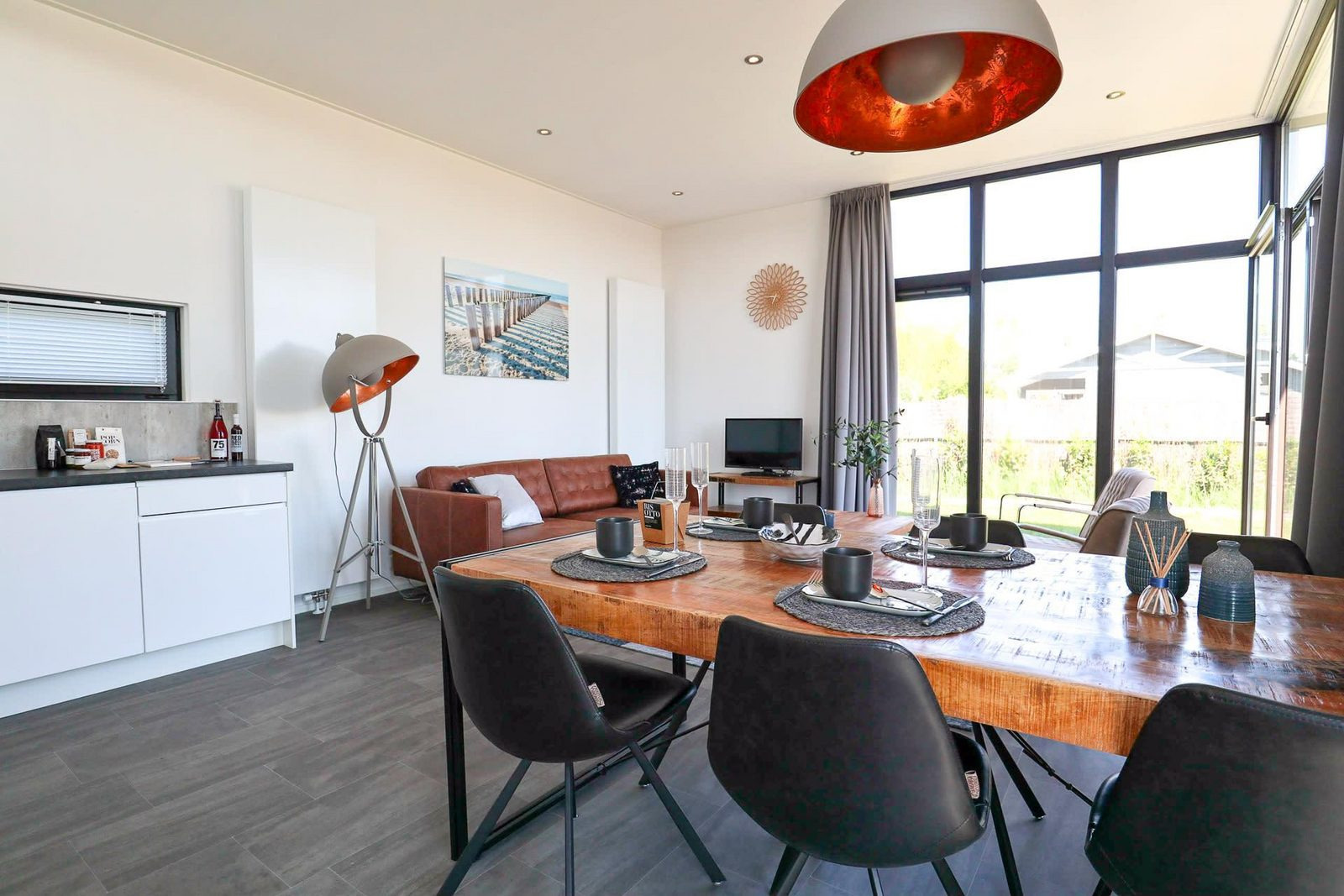 6-persoons-vakantiewoning-met-hoge-comfort-op-een-vakantiepark-in-nieuwvliet