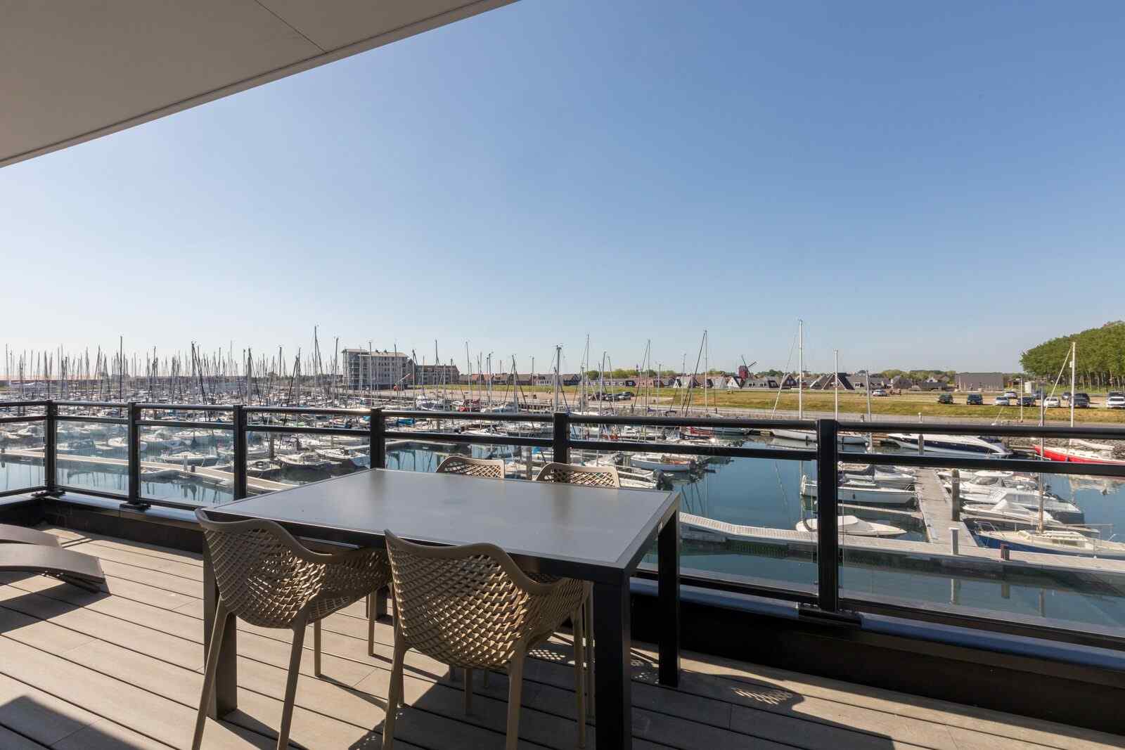 mooi-4-persoons-appartement-met-uitzicht-over-de-jachthaven-in-sint-annaland