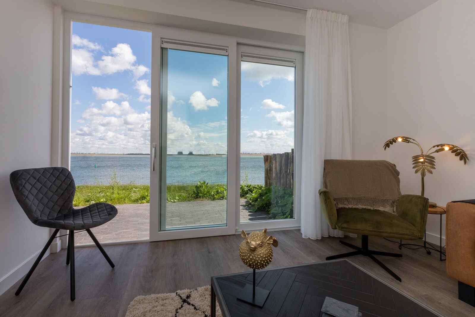 4-persoons-appartement-met-uitzicht-over-natuurgebied-nationaal-park-oosterschelde