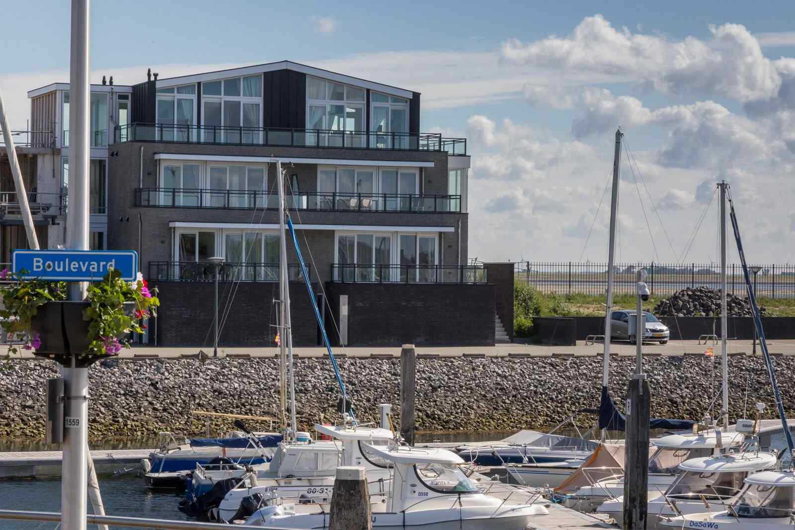 4-persoons-appartement-met-uitzicht-over-natuurgebied-nationaal-park-oosterschelde