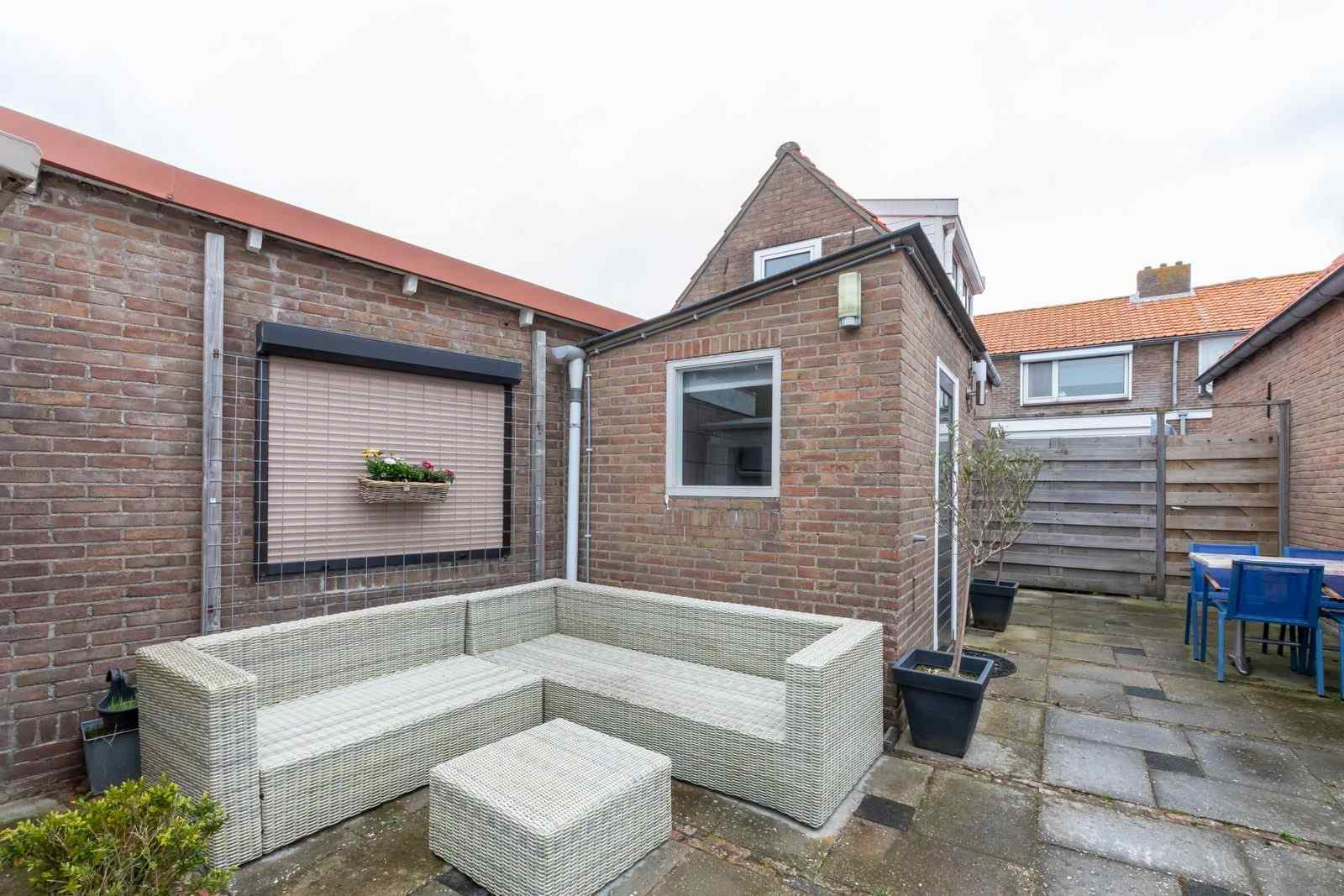 knusse-2-persoons-vakantiewoning-in-hartje-zoutelande-op-300-meter-van-het-strand