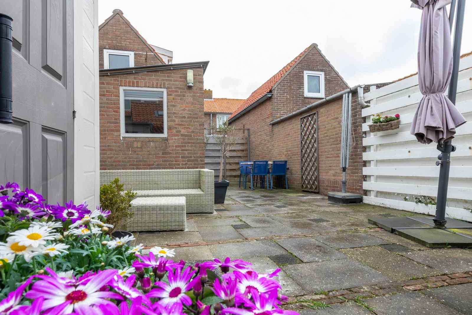 knusse-2-persoons-vakantiewoning-in-hartje-zoutelande-op-300-meter-van-het-strand