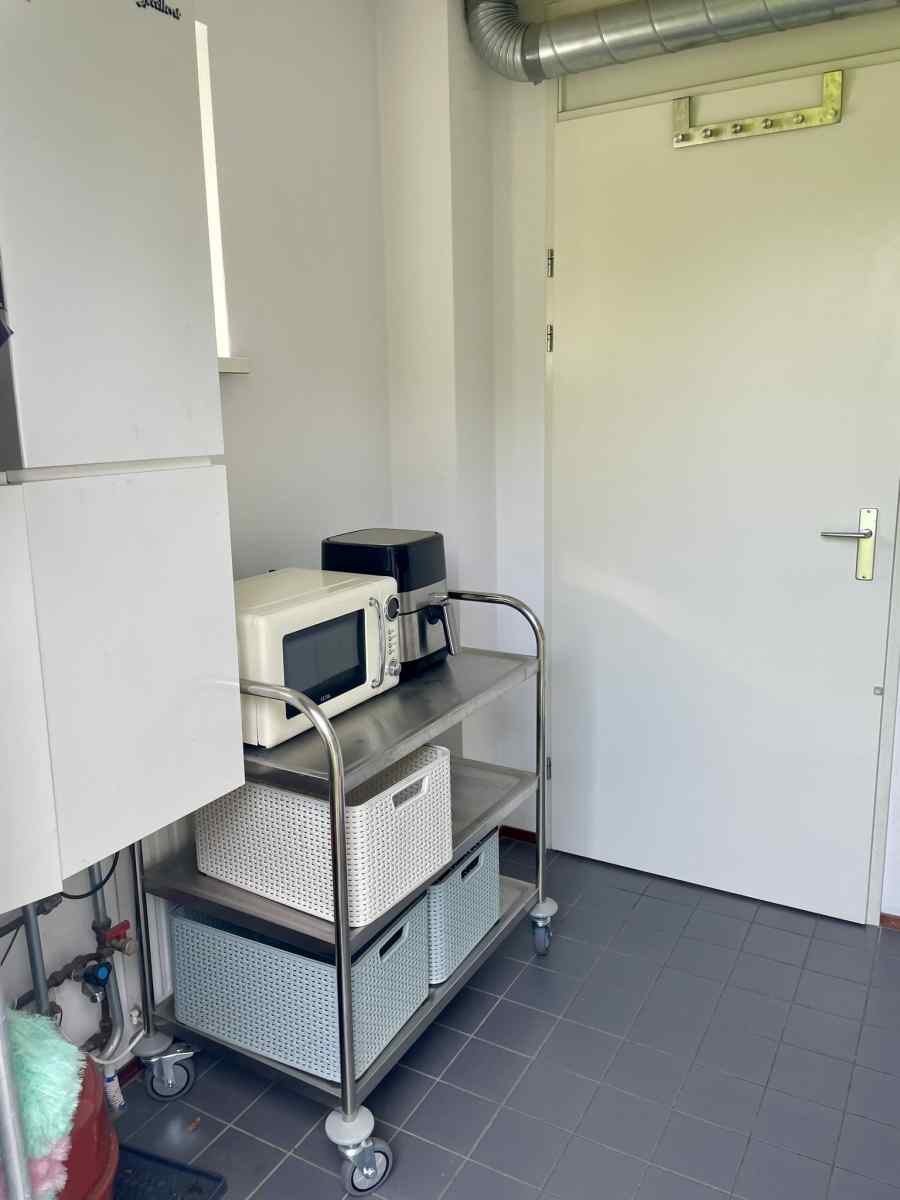 sfeervolle-6-persoons-vakantiewoning-met-grote-tuin-in-zonnemaire