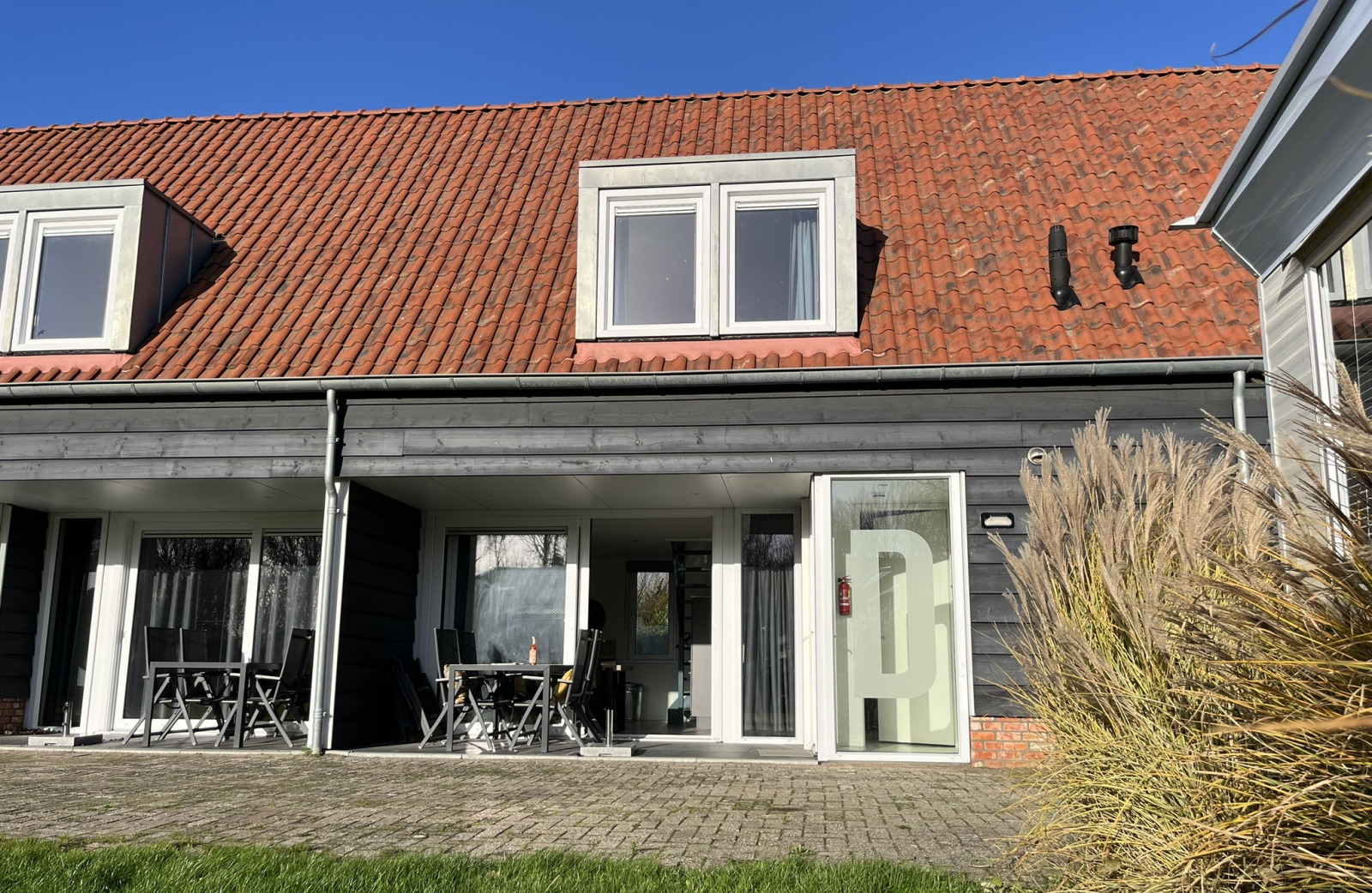 Mooie 6-persoons vakantiewoning met terras vlakbij zee en strand in Aagtekerke