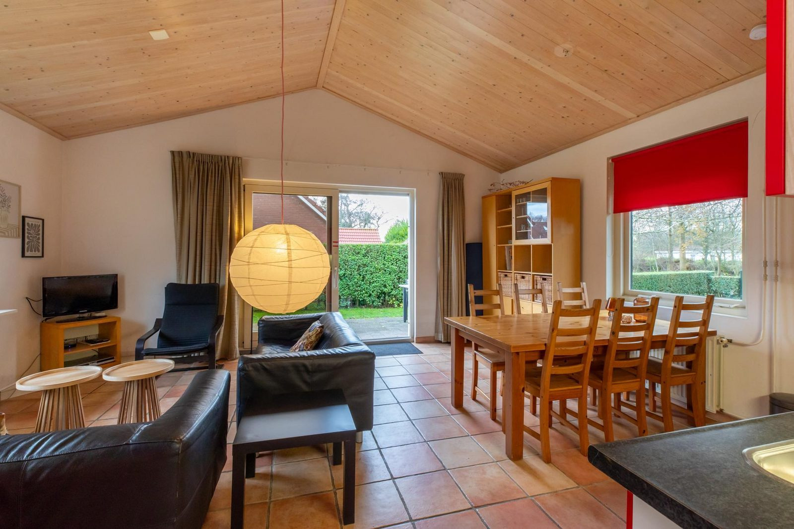 comfortabel-6-persoons-vakantiehuis-in-oostkapelle-nabij-het-strand
