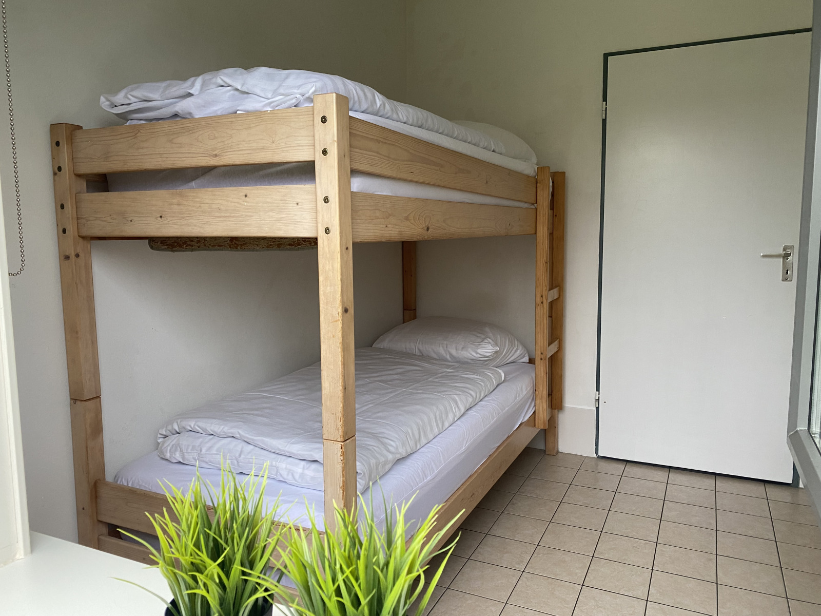 6-persoons-vakantiebungalow-onderaan-de-duinen-in-westkapelle