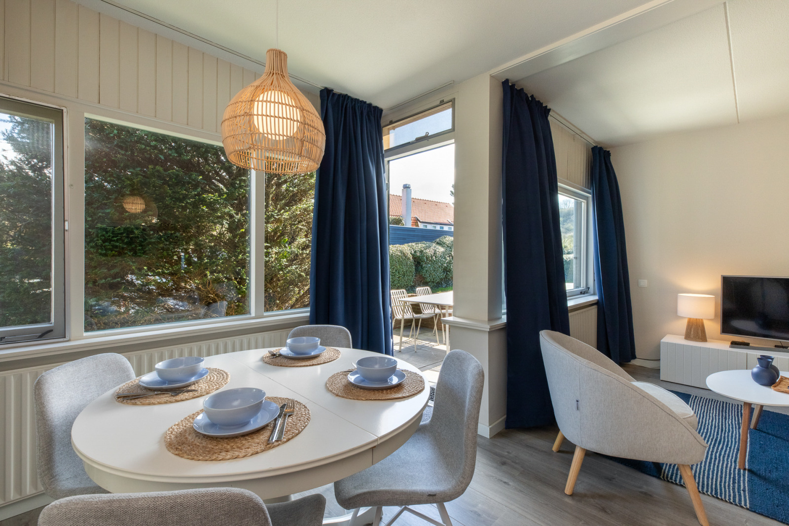 prachtig-gelegen-4-persoons-appartement-vlak-aan-zee-en-duinen